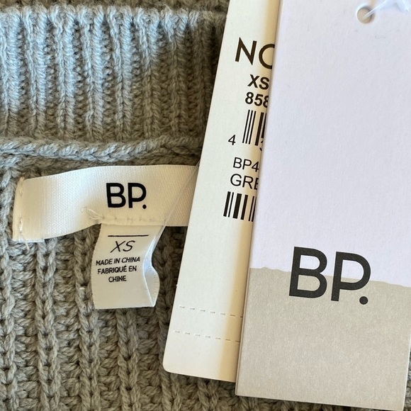 BP Gray Cleo Crop Crewneck Sweater NWT Size XS - Picture 5 of 6